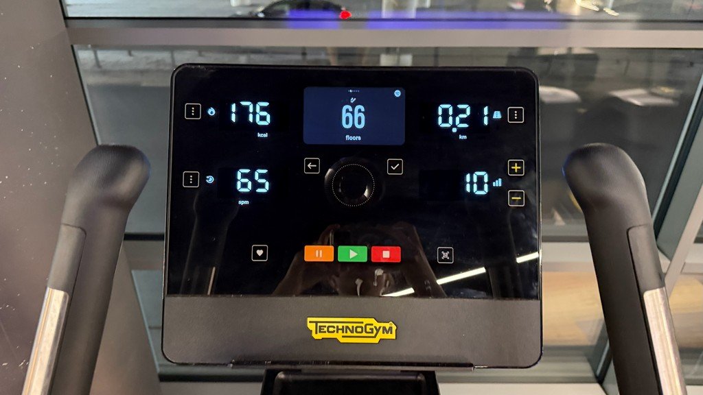 Climbing 60 Floors on the StairMaster (October 3rd, 2025) img 6665